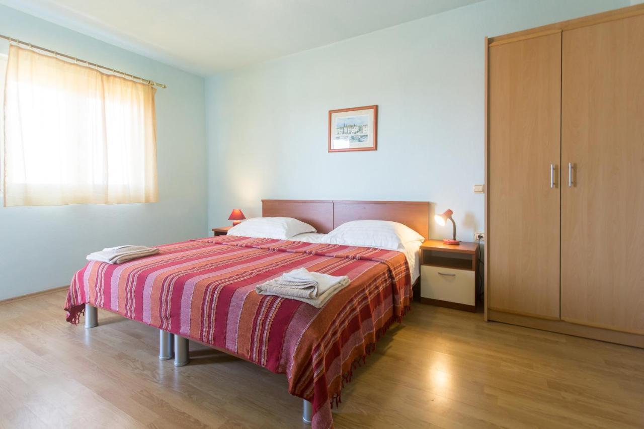 Fifty One Apartment Trogir Ngoại thất bức ảnh